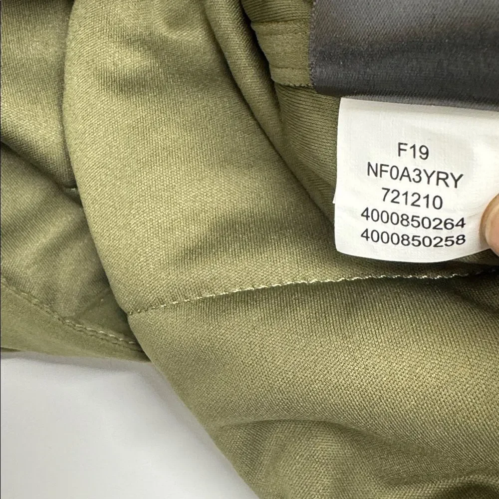The North Face Men’s MTN SWEATSHRT 3 in Burnt Olive Green XL
